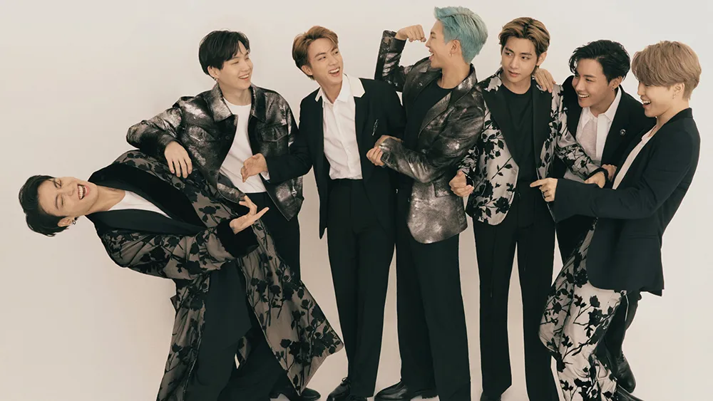 BTS: 인종과 언어의 벽을 넘어서 — 세계인으로 뭉친 아미의 위력